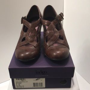 Clarks Indigo Sylvia Leather Mary Jane Heels